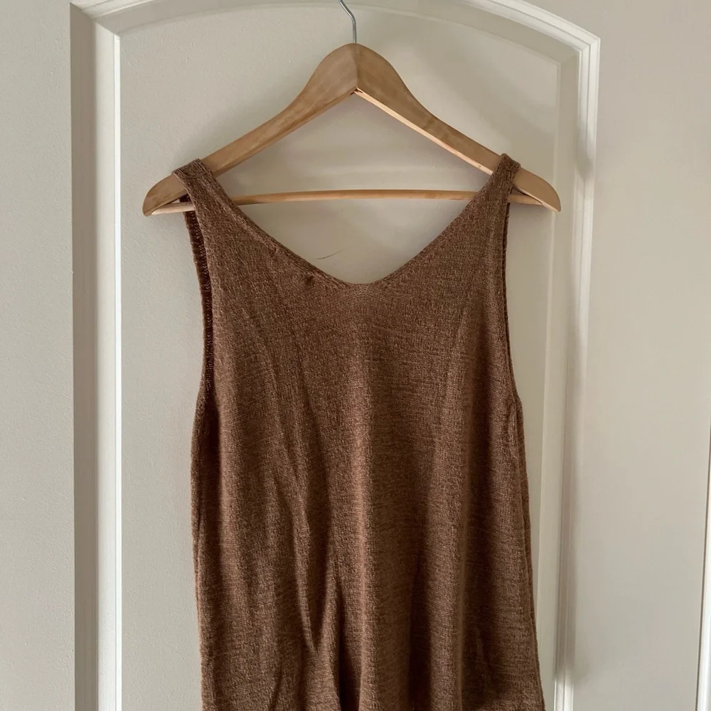 Mine Knit V-Neck Sleeveless Sweater Top Brown Size Large - Picture 6 of 7